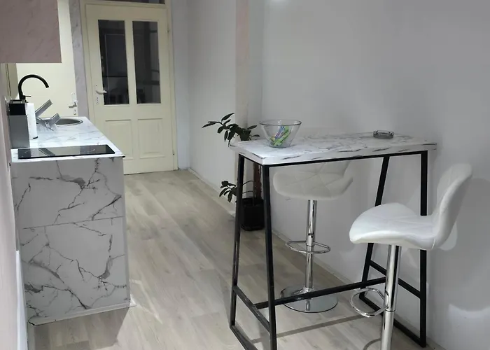 Appartement Lena 5 *